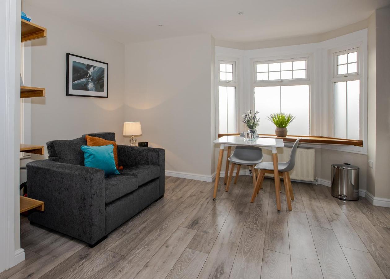 Bright And Luxurious Flat In The Heart Of Reading Lejlighed Eksteriør billede